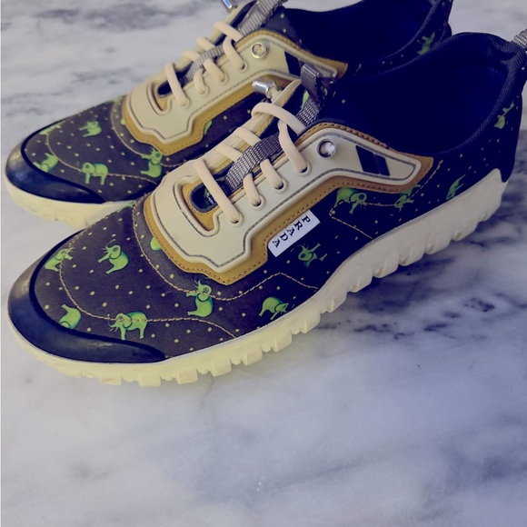 Prada shoes size US 8, Eu40. - Picture 5 of 10